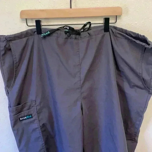 SCRUBMED Women’s Pants - Picture 3 of 5